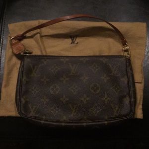 LV Authentic Pochlette/Wristlet.